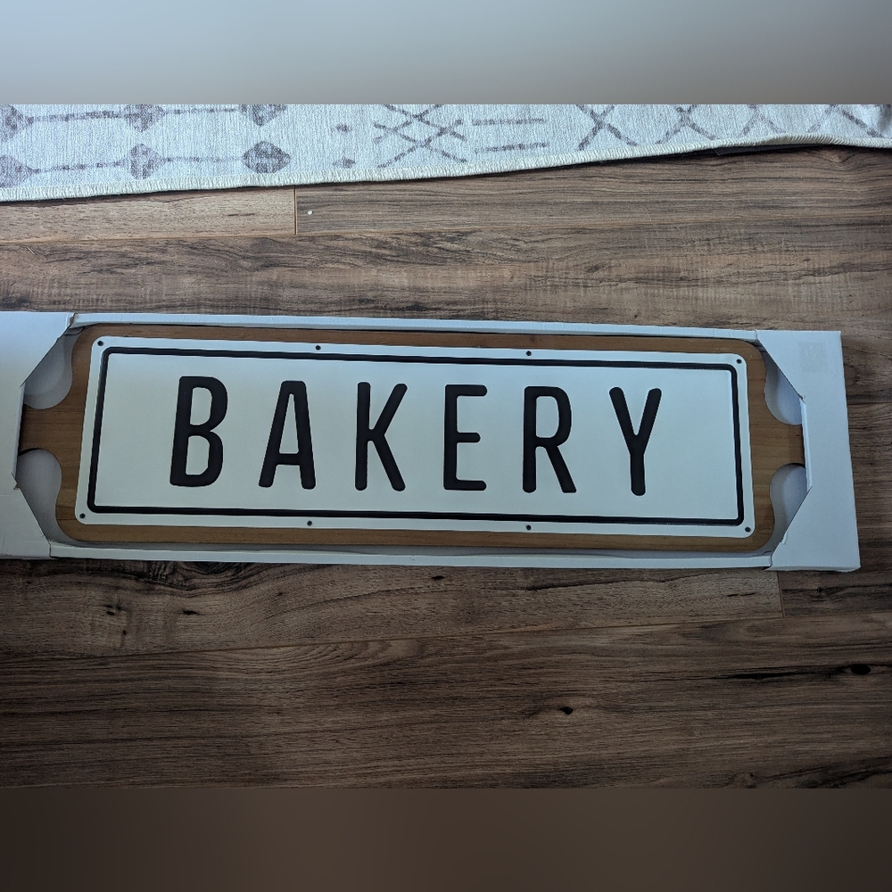 NWT Bakery Sign. Wood And Metal Bakery Sign 31 X 8 Roller Pin Style Sign.